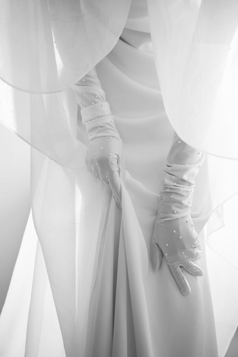 Satin Pearls Extra Long White