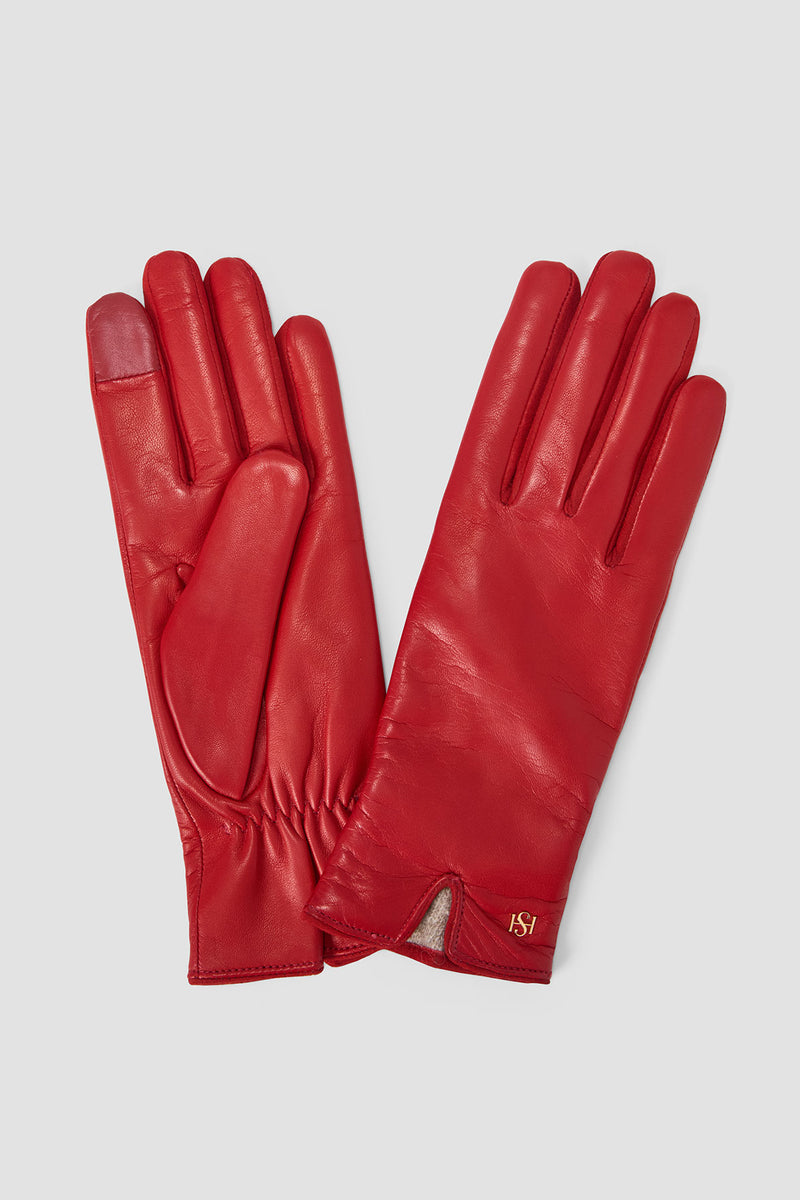 Essentials Red