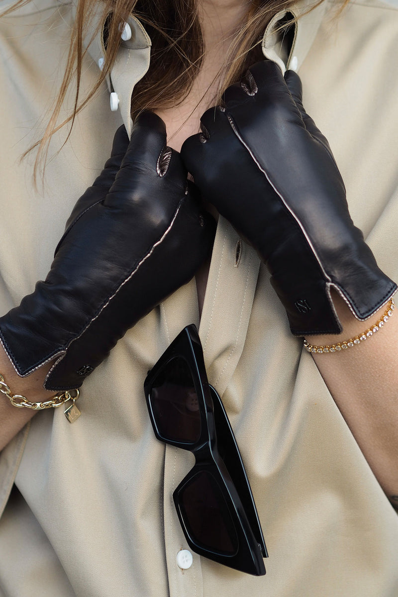 Statement black
