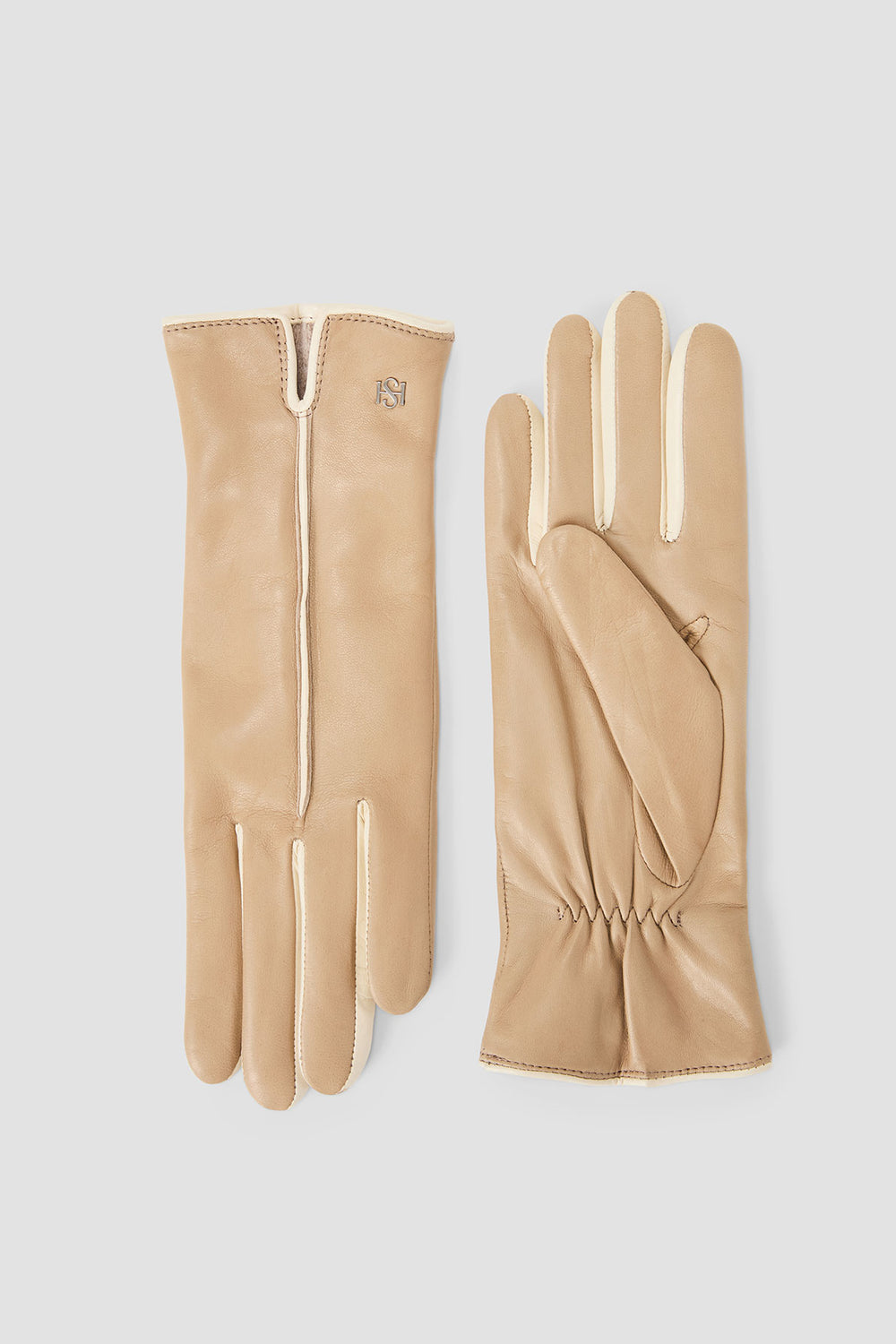 Handsome Stockholm – Exclusive Leather Gloves – Statement Beige